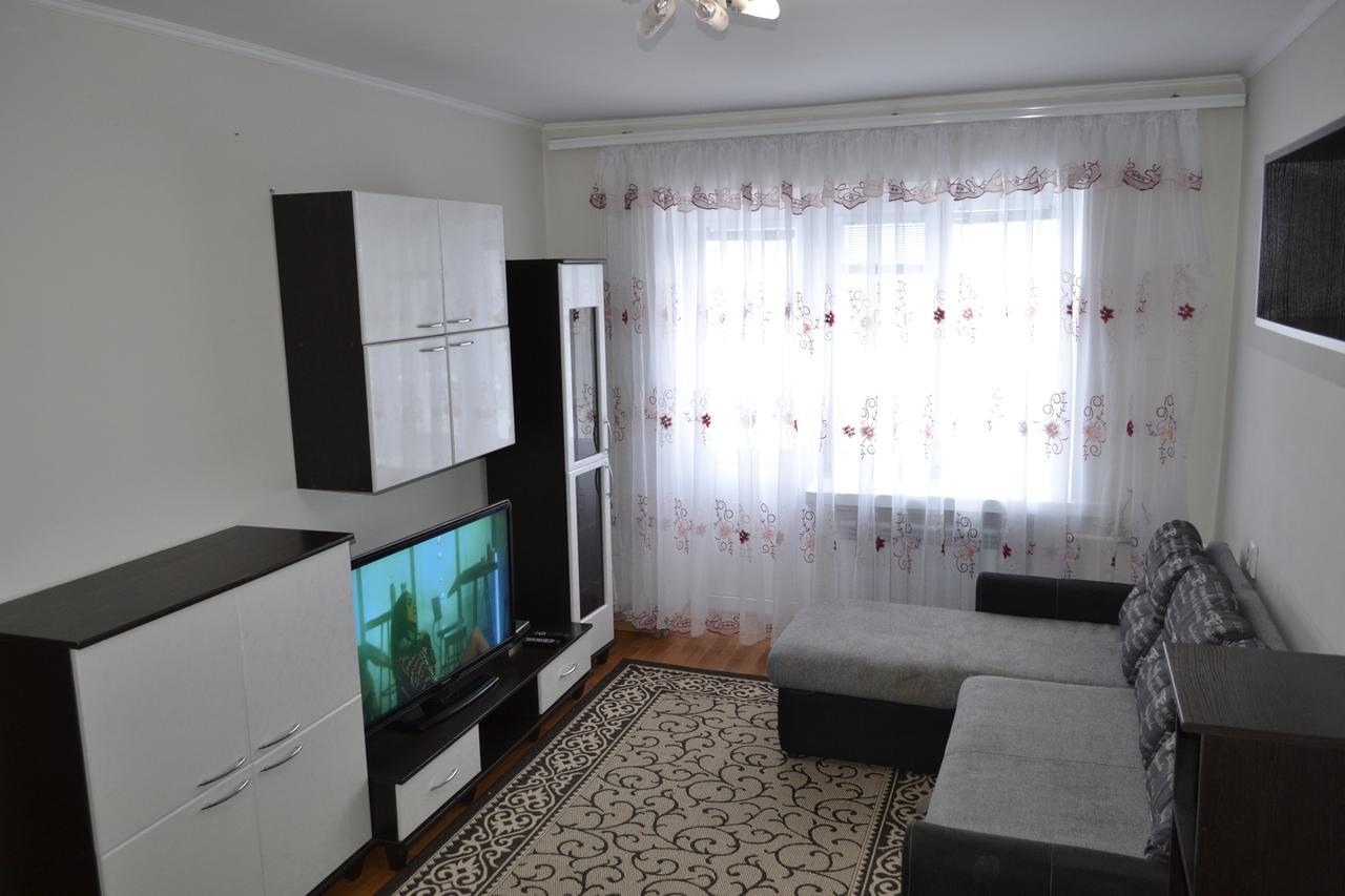 Apartment On Kniaziv Koriatovychiv 9 *